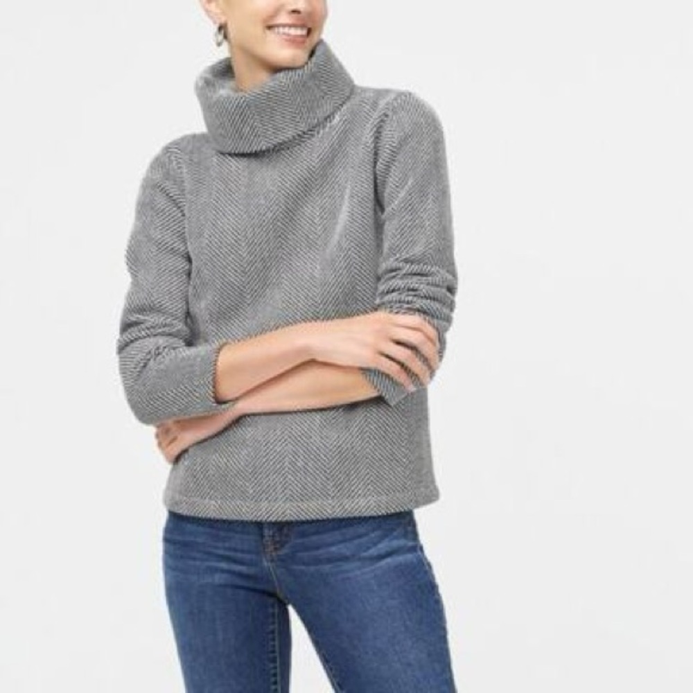 Like New J.Crew Long-sleeve Funnelneck Pullover Herringbone Size XS